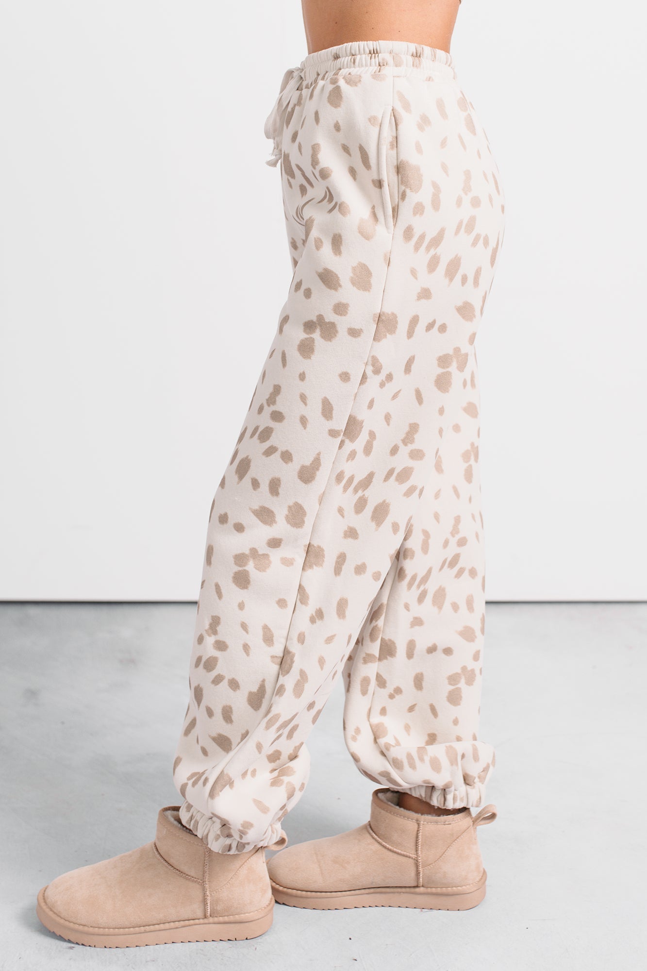 Do It Right Soft Cheetah Print Joggers (Cream/Mocha)