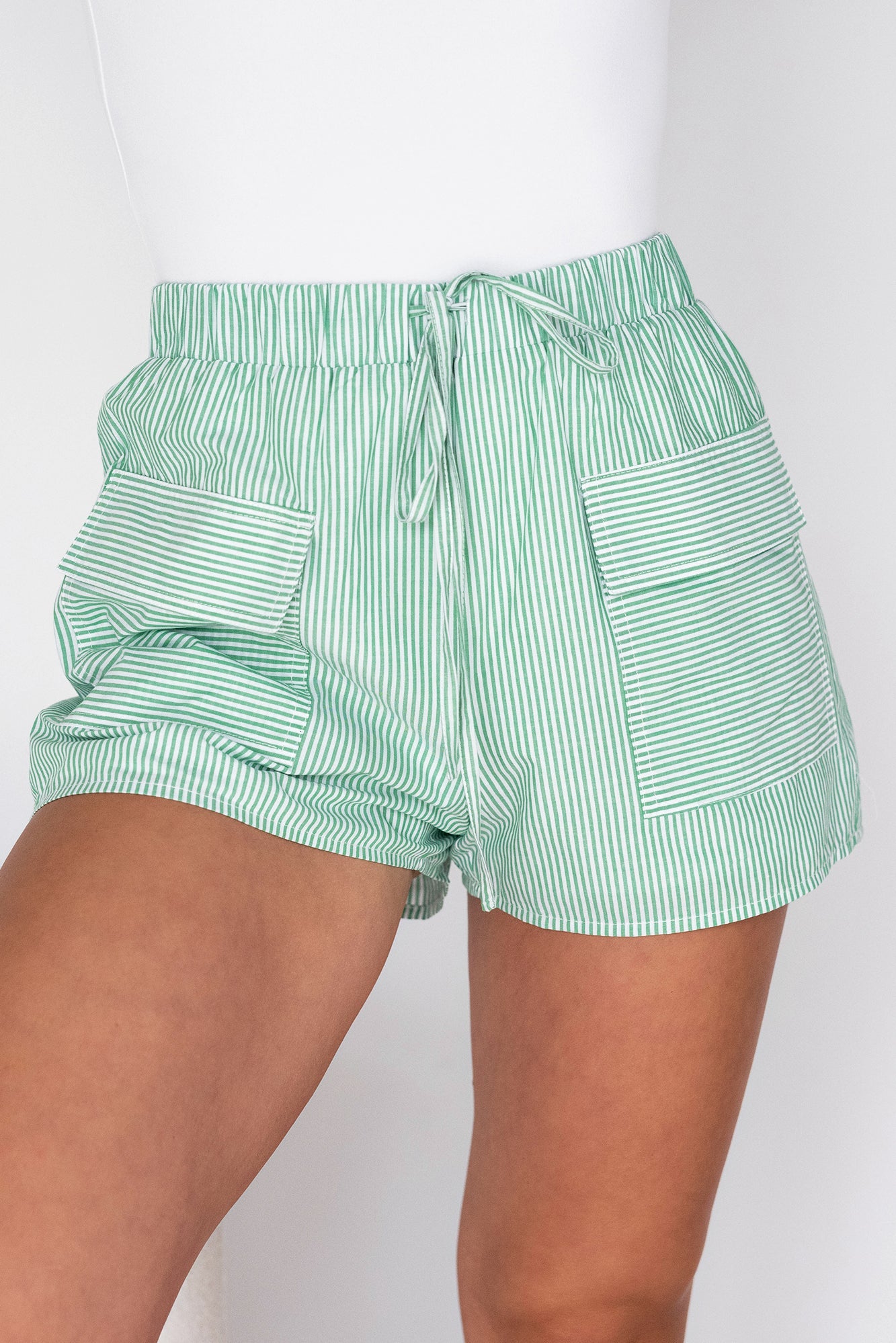 Sun Chaser Drawstring Waist Cargo Shorts (Green/White Stripe)