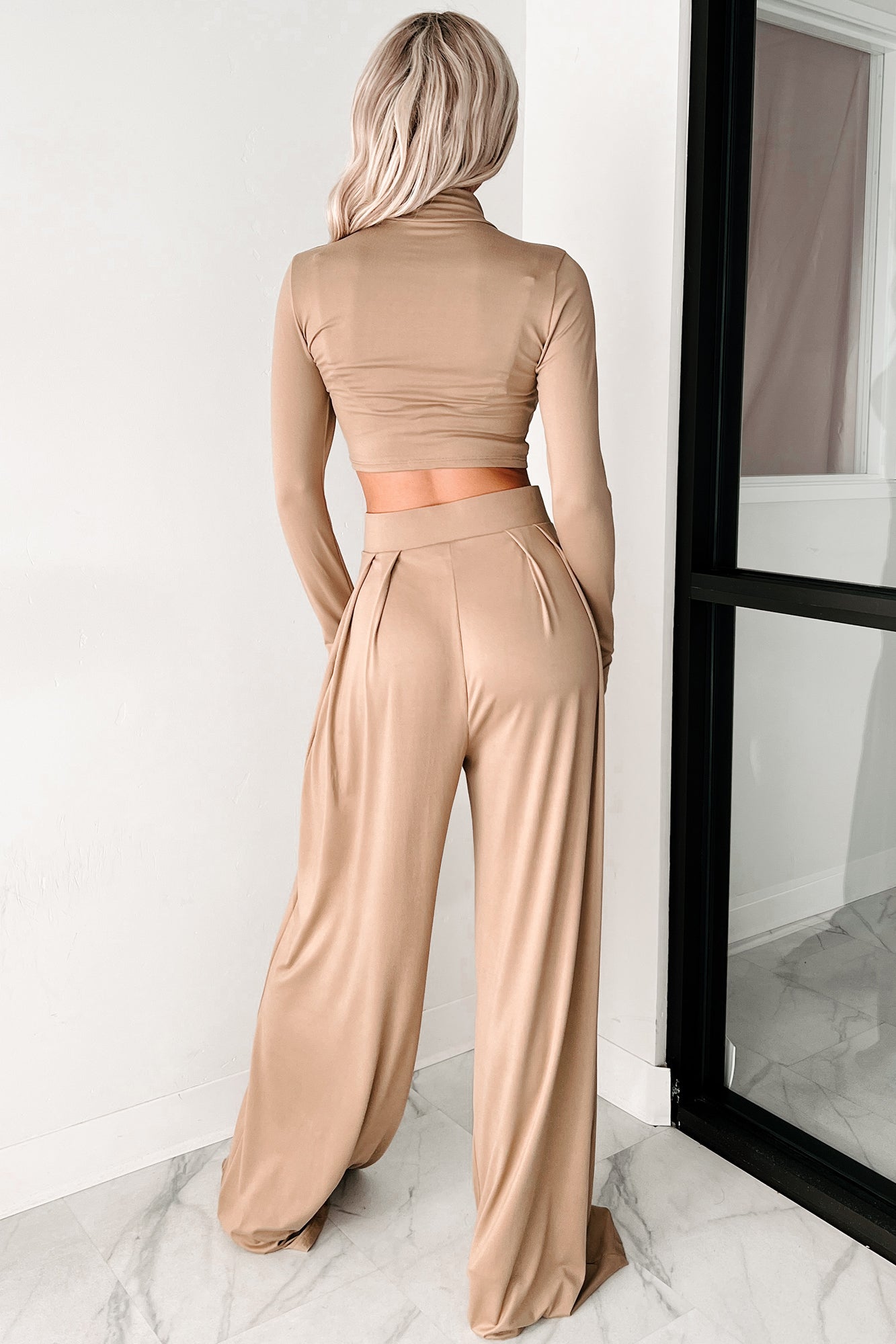 Faded Dreams Long Sleeve Crop Top & Pant Set (Khaki Dark)