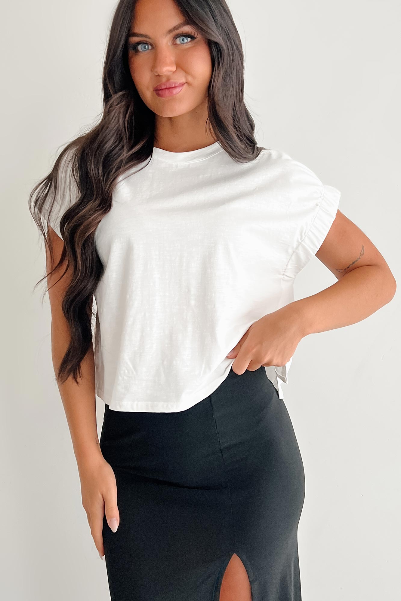 Quietly That Girl Elastic Sleeve Top (Off White)