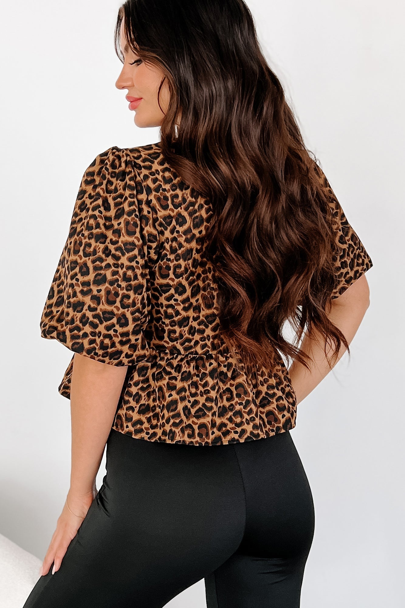 DOORBUSTER Feisty Fashion Front Tie Leopard Print Puff Top (Leopard)