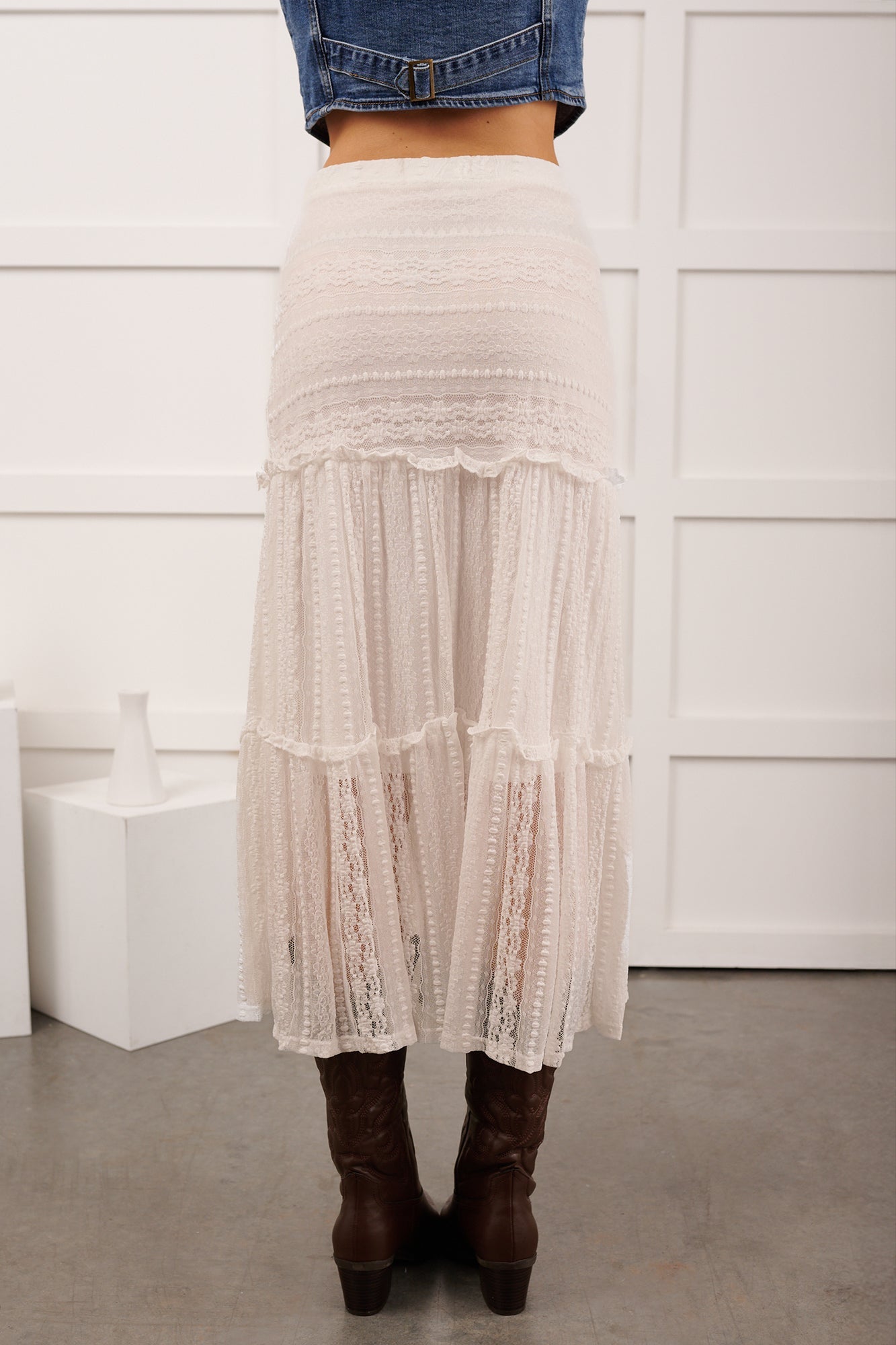 Lacy Daze Tiered Lace Midi Skirt (Off White)