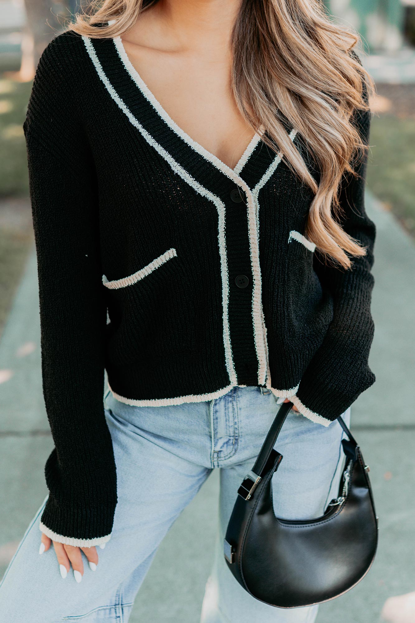 Comfort Current Contrast Button-Up Cardigan (Black)
