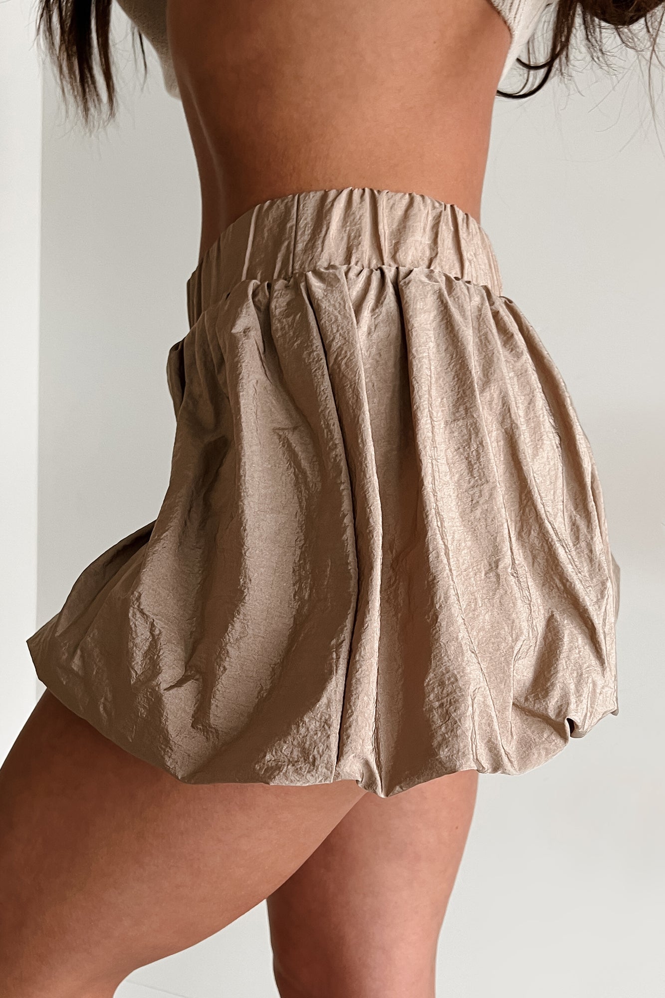 Yolanda Shorts Lined Bubbled Windbreaker Skirt (Khaki)