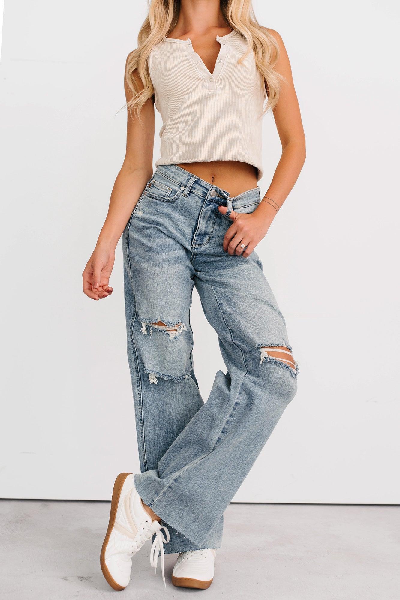 Romero Mid Rise Ripped Judy Blue Wide Leg Jeans (Light)