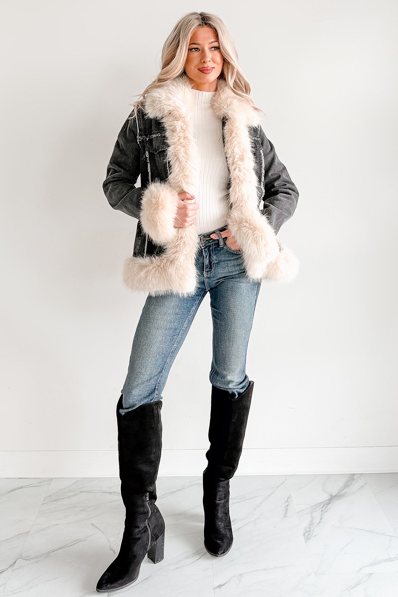 Daring Daily Faux Fur Trim Denim Coat (Black/Beige)