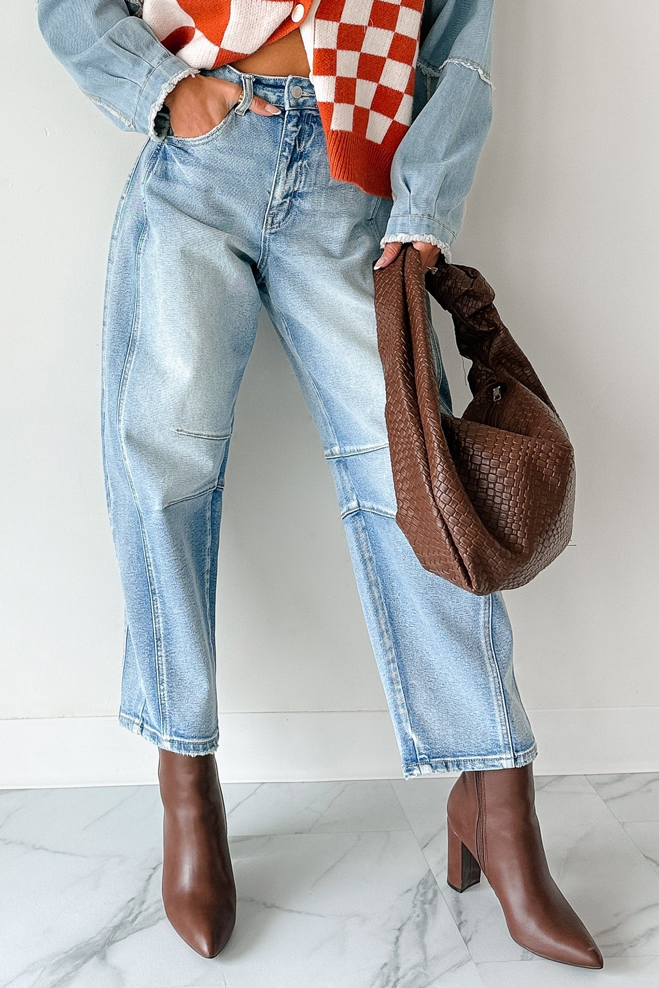 Colette Mid Rise Barrel Cello Jeans (Light)