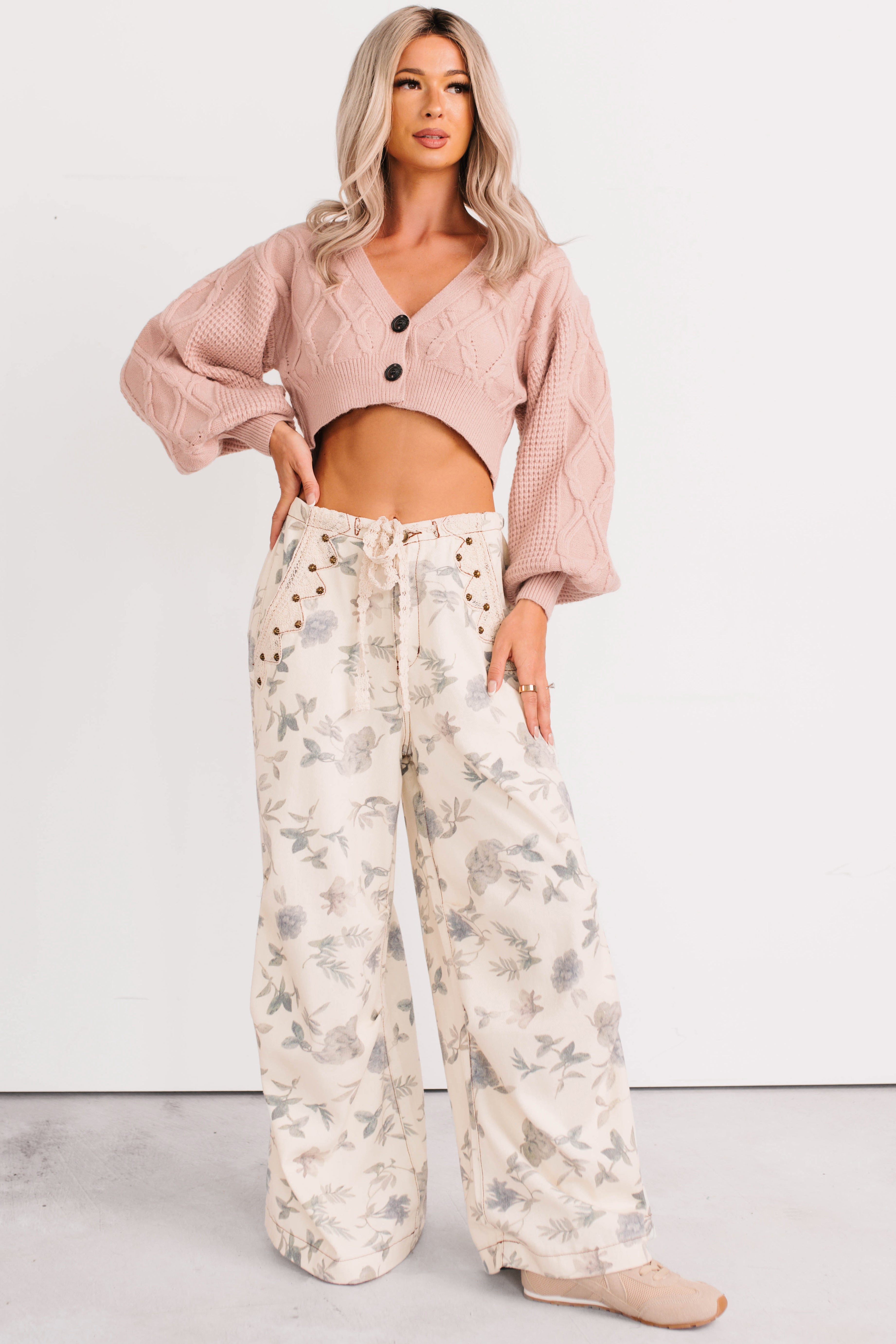 True Escapism Cropped Cable Knit Cardigan (Pink)
