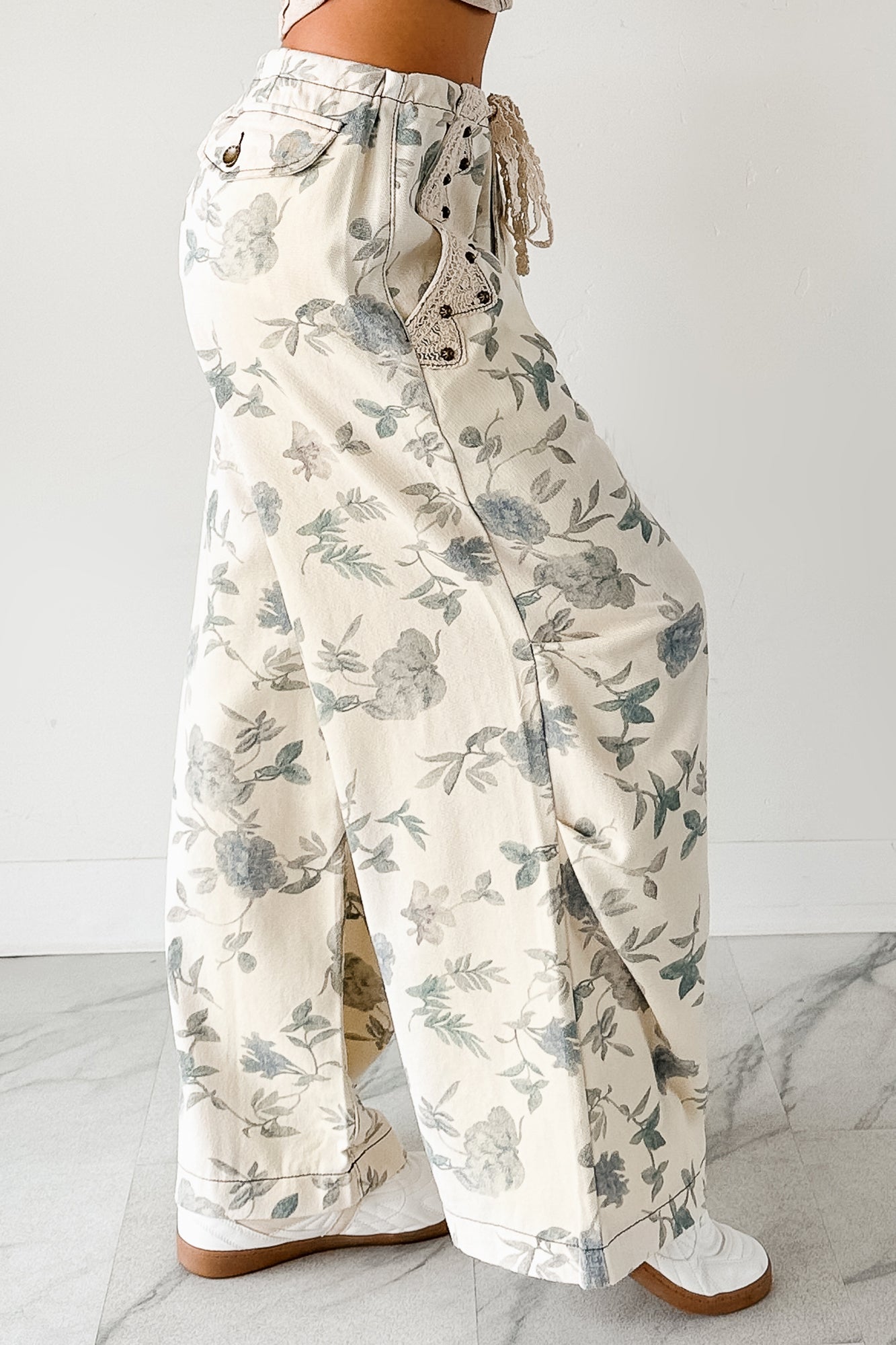 Lorelei Wide Leg Floral POL Jeans (Cream/Floral)