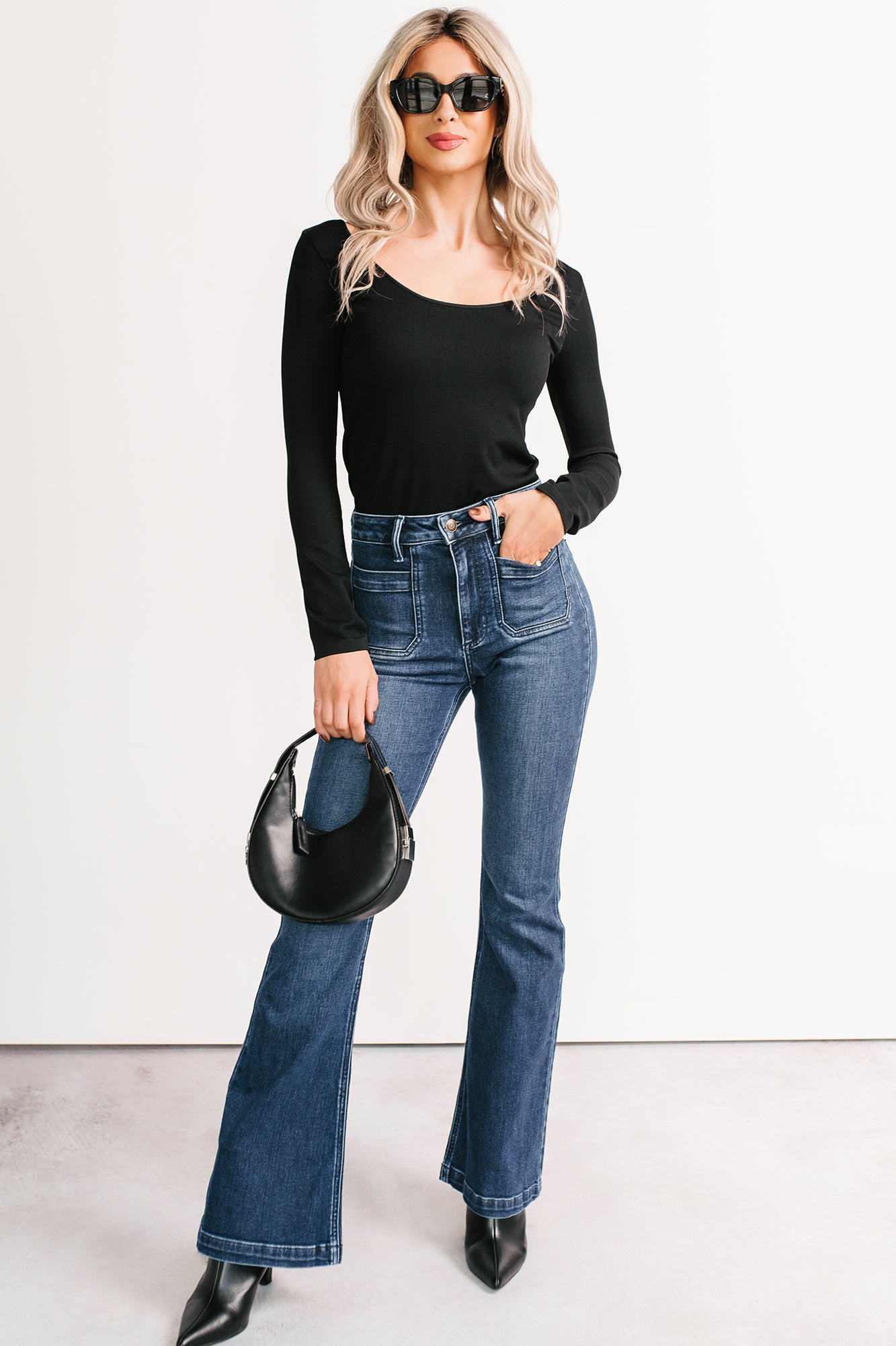 Natural Glow Scoop Neck Ribbed Top (Black)