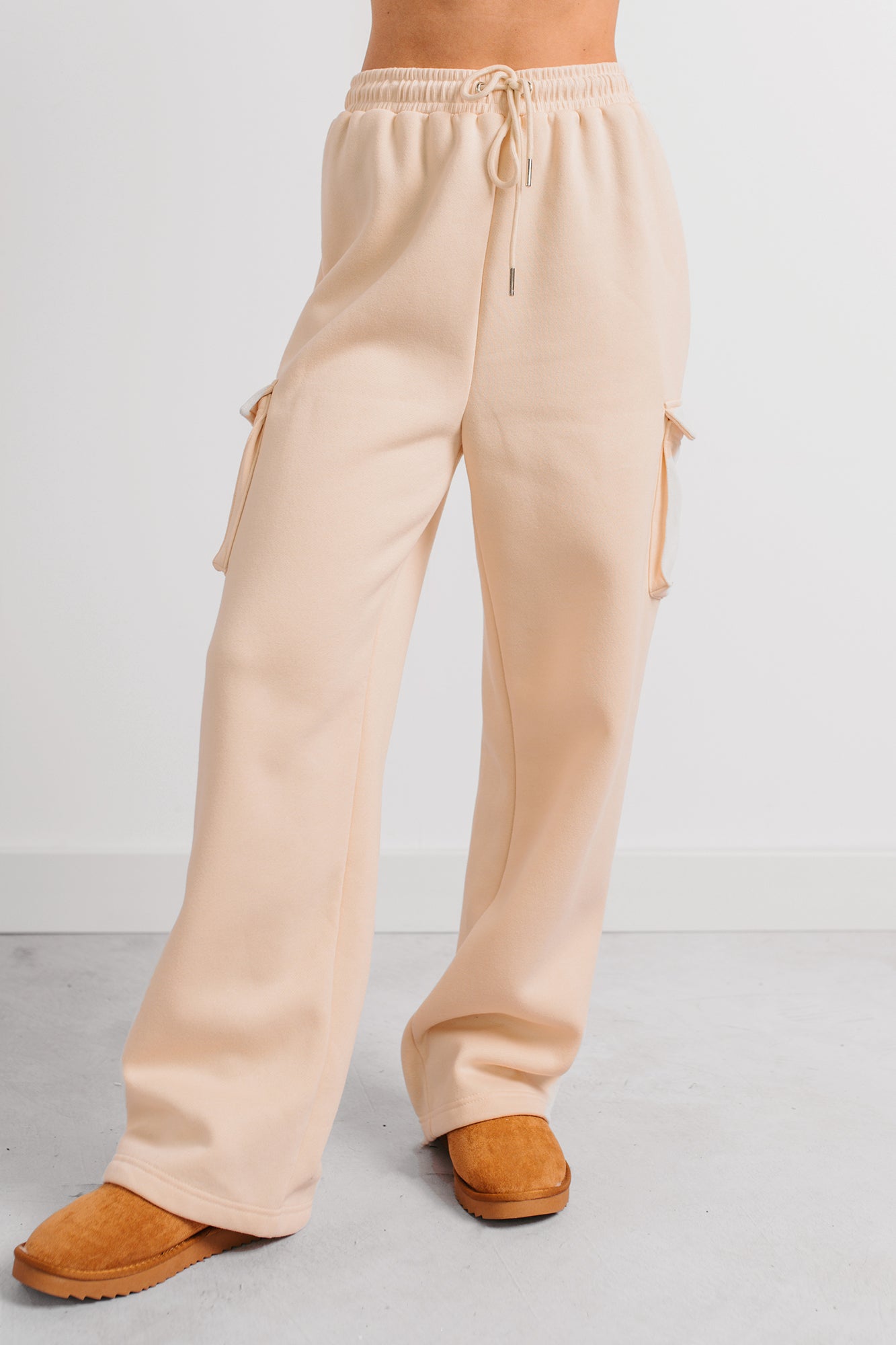 Daily Pause Wide Leg Cargo Sweatpants (Cream)