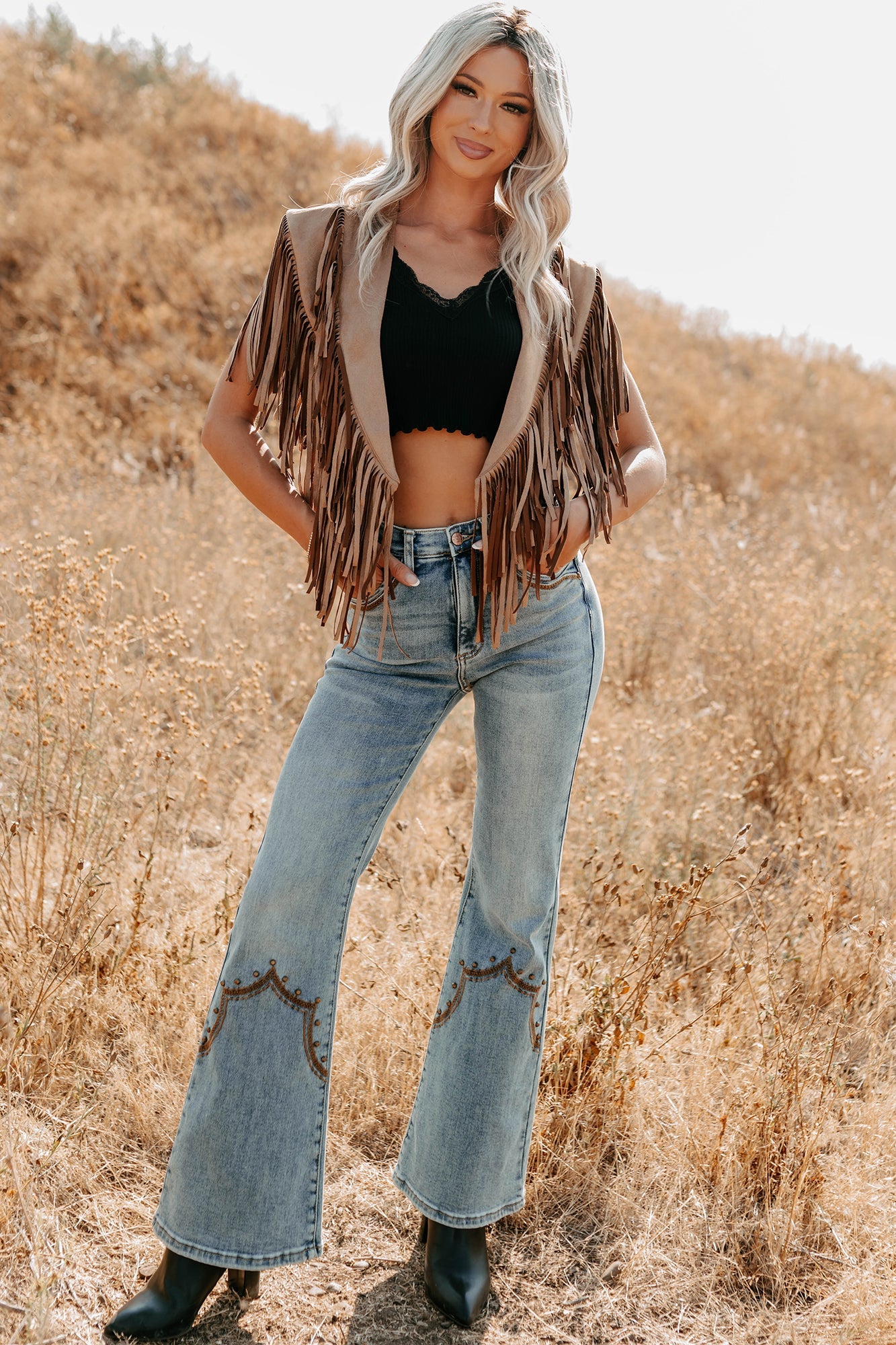 Midnight Range Faux Suede Collared Fringe Shawl (Tan)