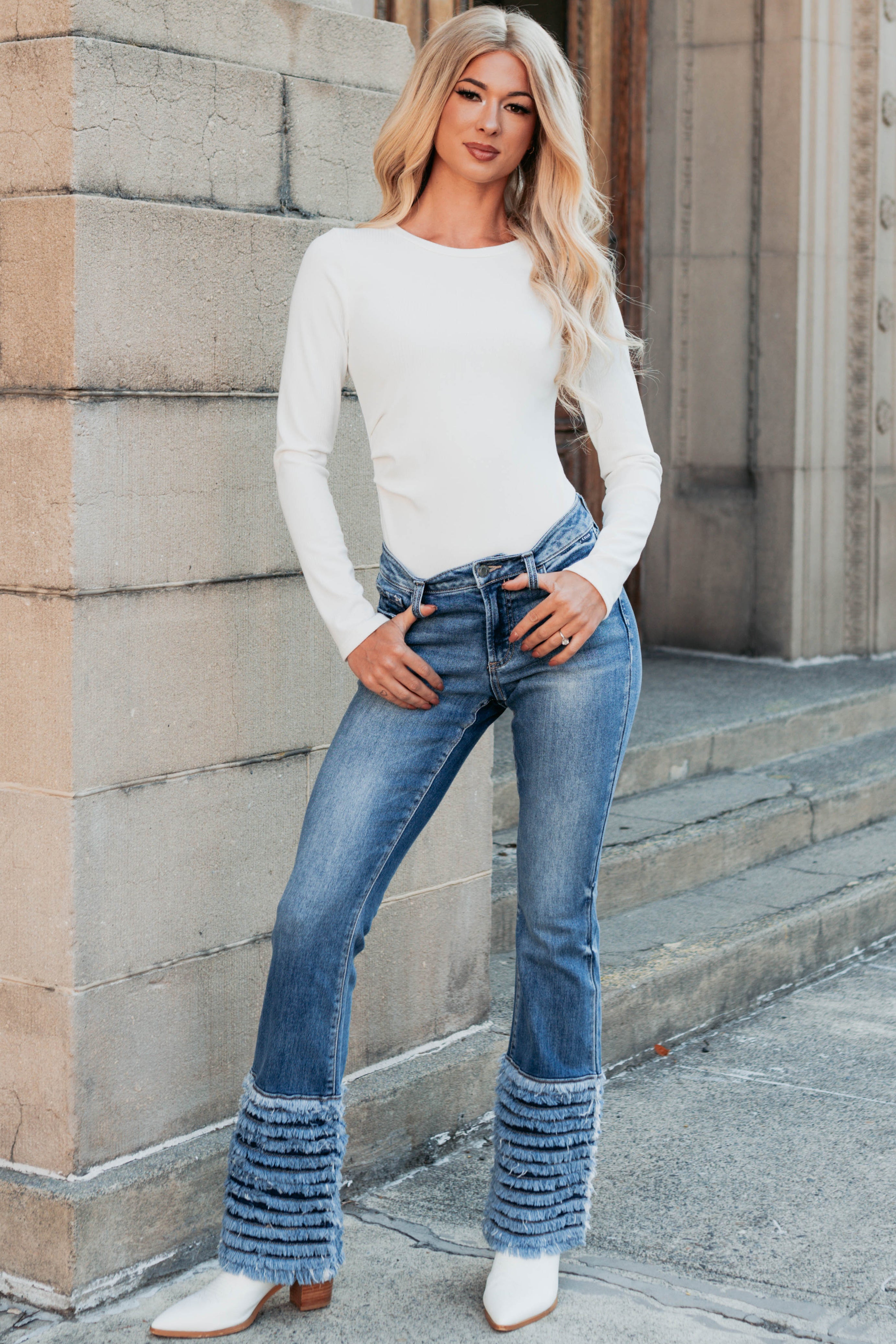 Vera Mid Rise Frayed Hem Cello Flare Jeans (Medium)